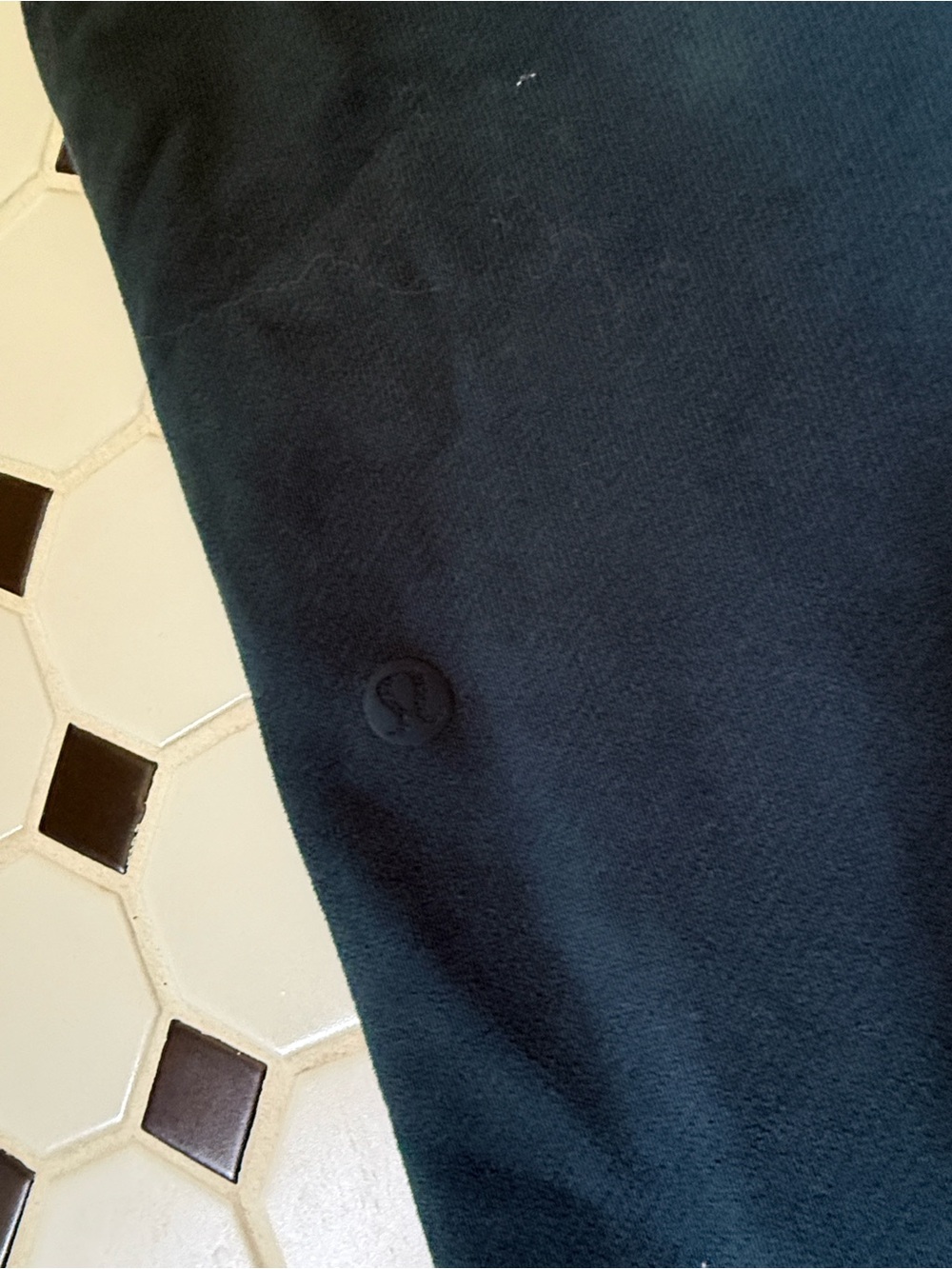 Worn Once! Lululemon Oversized Mid-Rise Scuba Jogger - True Navy, XS - Picture 8 of 14